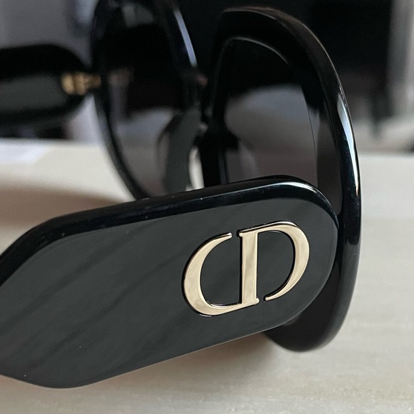 Dior BobbyR1U 10A0 Sunglasses - Picture 4 of 13